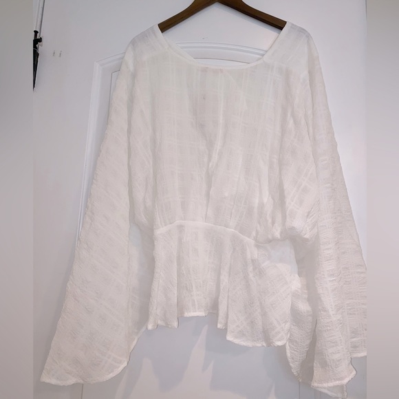 XL top from Francesca’s - Picture 2 of 2